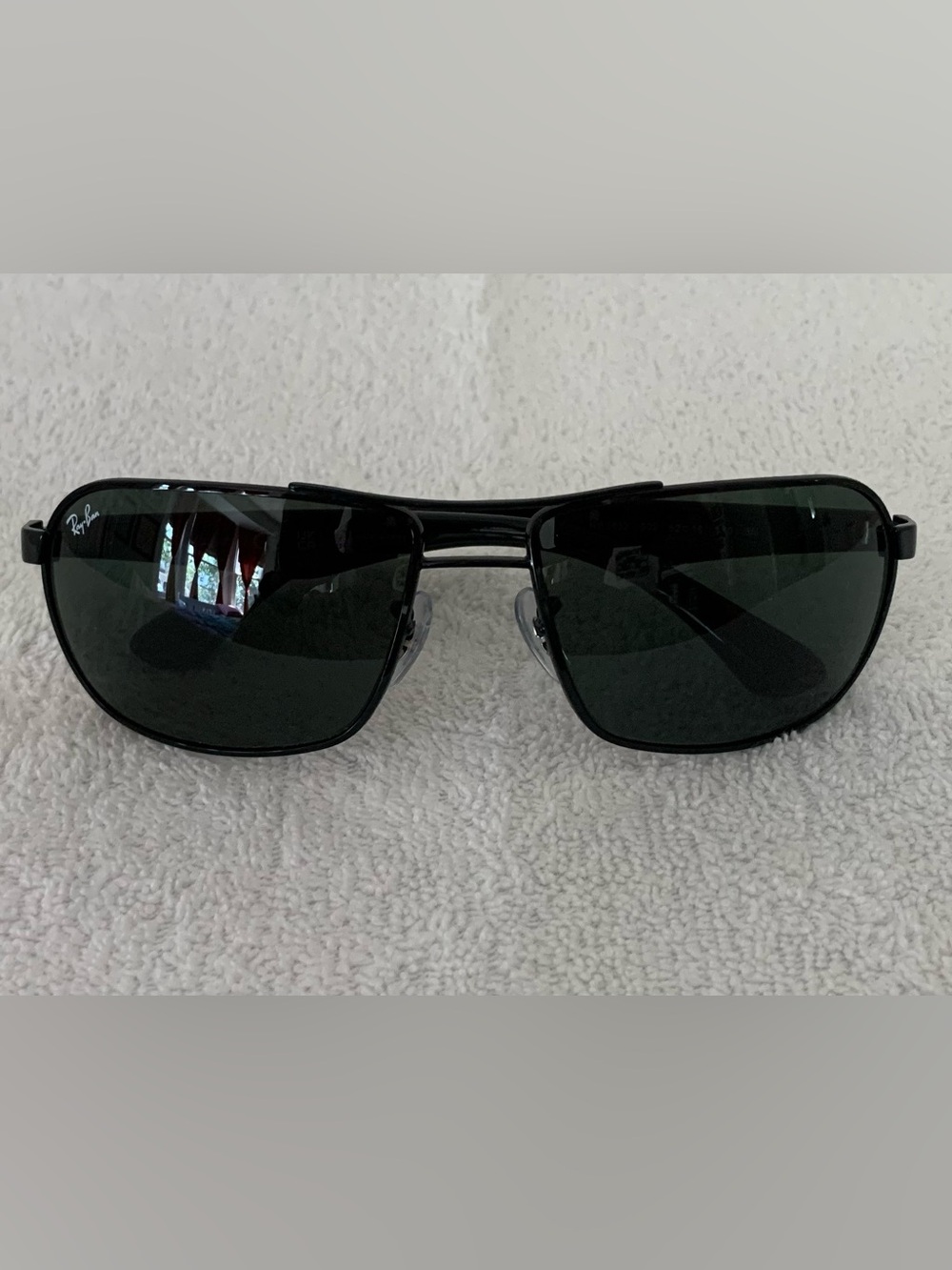 Ray-Ban Unisex Black Metal Pilot Sunglasses with Dark Green Lenses